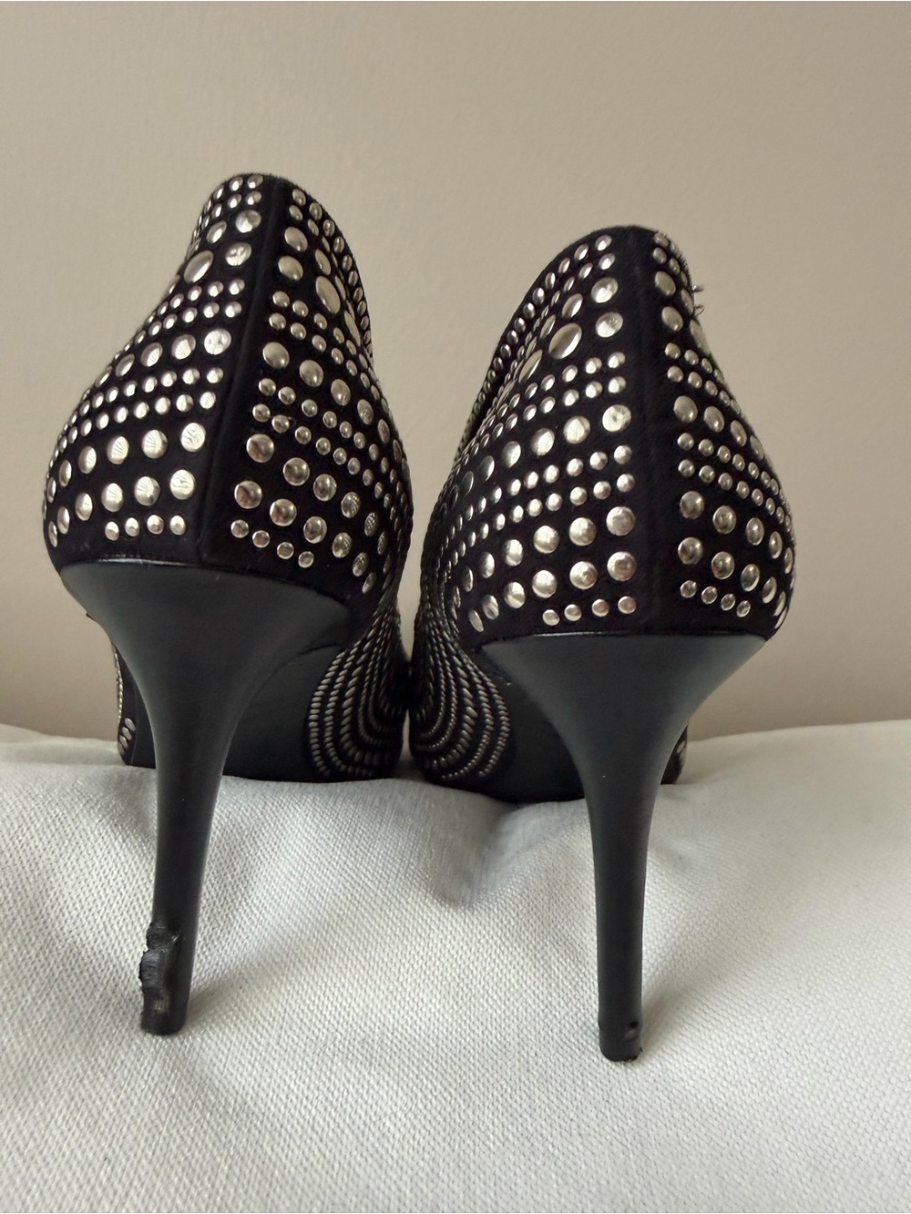 Enzo Angiolini Black Studded Pointed Toe Pumps Size 8M - Picture 4 of 11